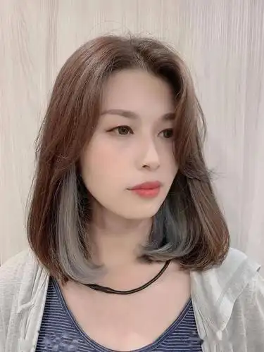 2021下半年爆火「风吹染」挑染发色小巧思_头发