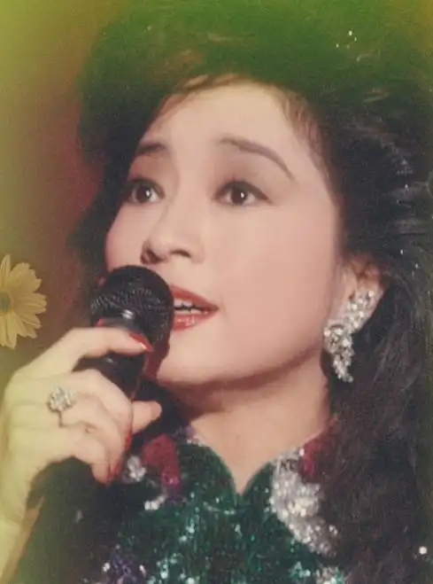 《长征》演唱者徐小凤