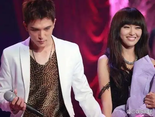 "双面甜心"唐嫣的上位史:靠傻白甜人设走红,嫁罗晋成人生赢家