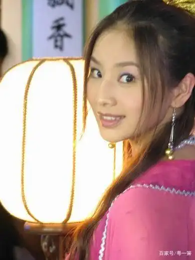 南方卫视《七十二家房客》青青扮演者蔡紫芬,广东第一古装美女