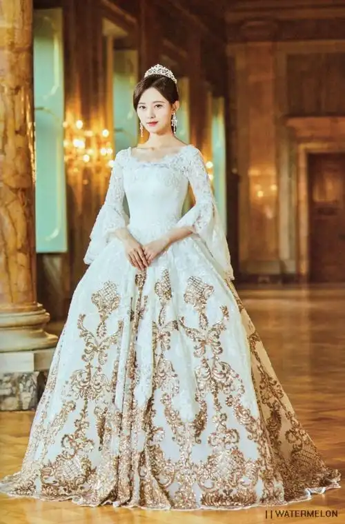 婚纱礼服,女明星婚纱造型,鞠婧祎,鞠婧祎婚纱造型图片,结婚照图片