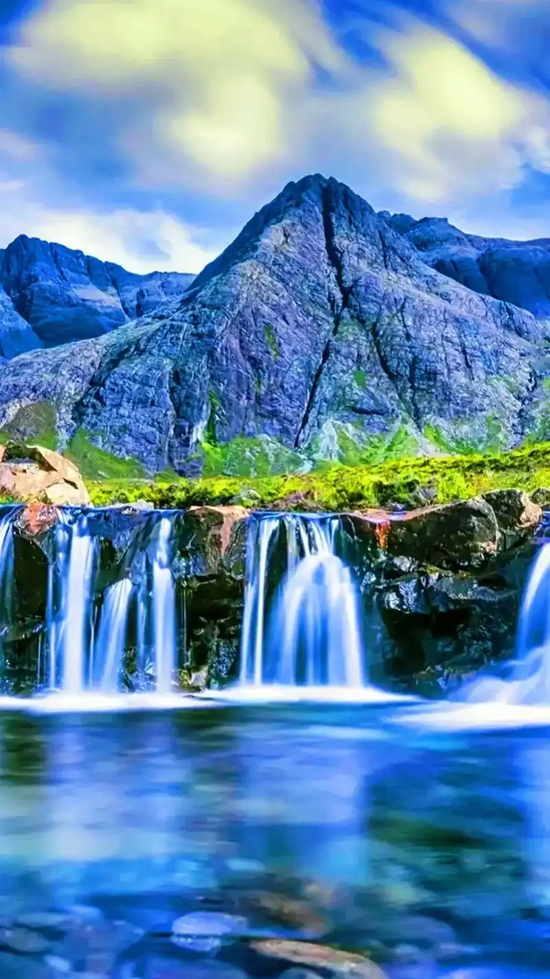 喜欢山水风景图片,抖音搜索《银河壁纸》或《四格取图》小程序进 - 抖