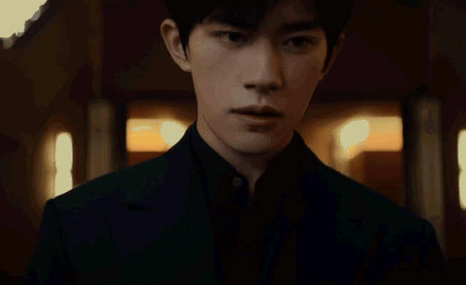 易烊千玺的手杖