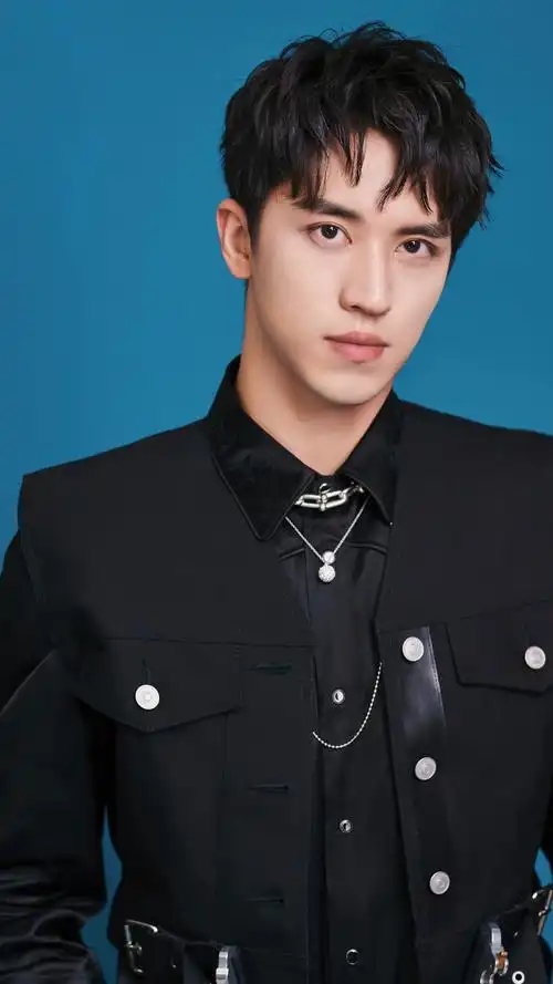 首页 手机壁纸 明星 许魏洲冷峻帅气写真手机壁纸上一