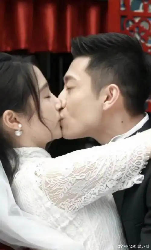 张一山和关晓彤这么亲吻,鹿晗看到会不会妒忌?