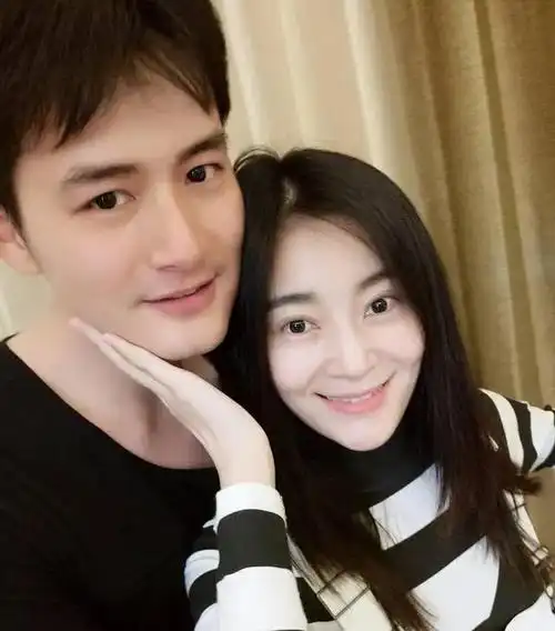 王媛可因丈夫长得太帅倒追5年婚后生下双胞胎取名一模一样