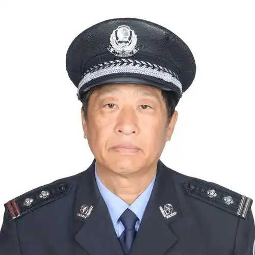 先进典型李国生在茫茫林海中守望的30年