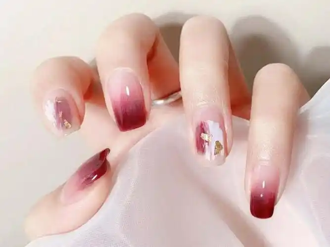 2021款温柔显白拼色渐变美甲