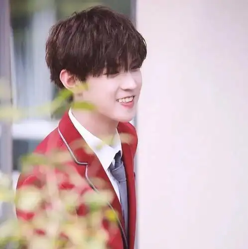 【微信头像】李希侃