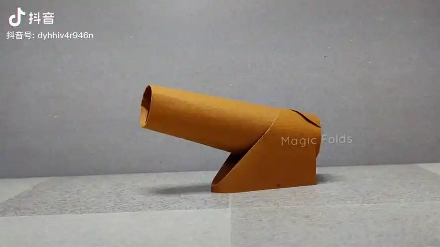 折纸大炮的做法暑假期间家长和小朋友都可以动手来学习一下