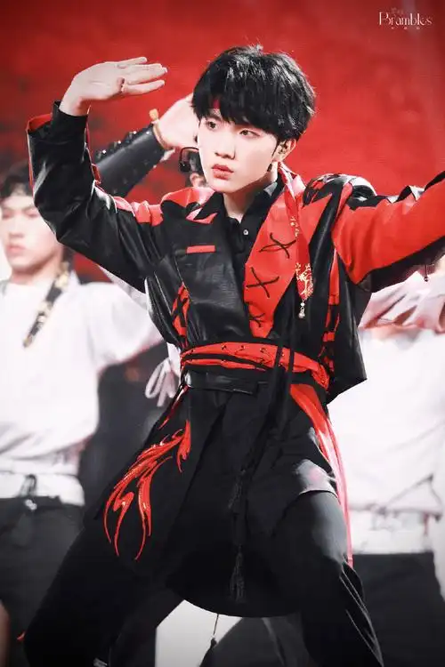 苏新皓超话90#520晒出最美应援色#925207315@tf家族-苏新皓