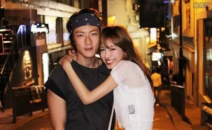 张子萱:不困于7年前旧事,晒日常半袖1万多,巴掌大的包2万多_陈赫_感情