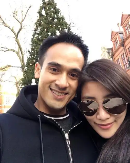 35张甜蜜私密照大曝光berjaya长女陈雪铃和naza王子的爱情故事羡煞旁