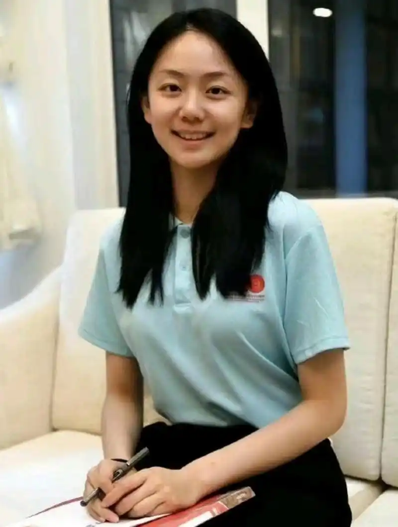 湖南台打马赛克的主持人冯禧,如今是许嵩的女朋友  #许嵩女朋友冯禧