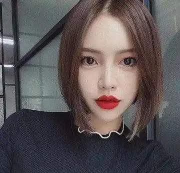 齐下巴短发拉直好看吗齐下巴短直发无刘海