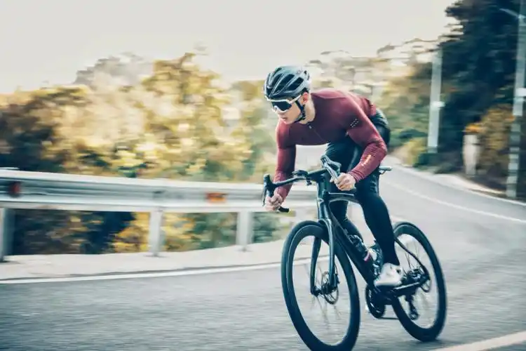 ootd冬日骑行穿搭santicjersey