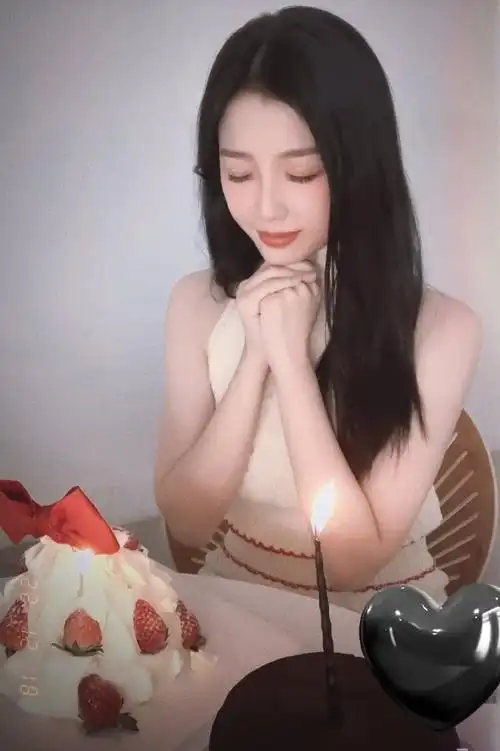 虞书欣1218生日快乐