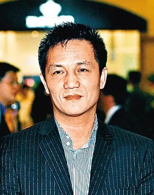 一场生日宴,"撂倒"6位主持人,劣迹斑斑的周正毅什么来头?