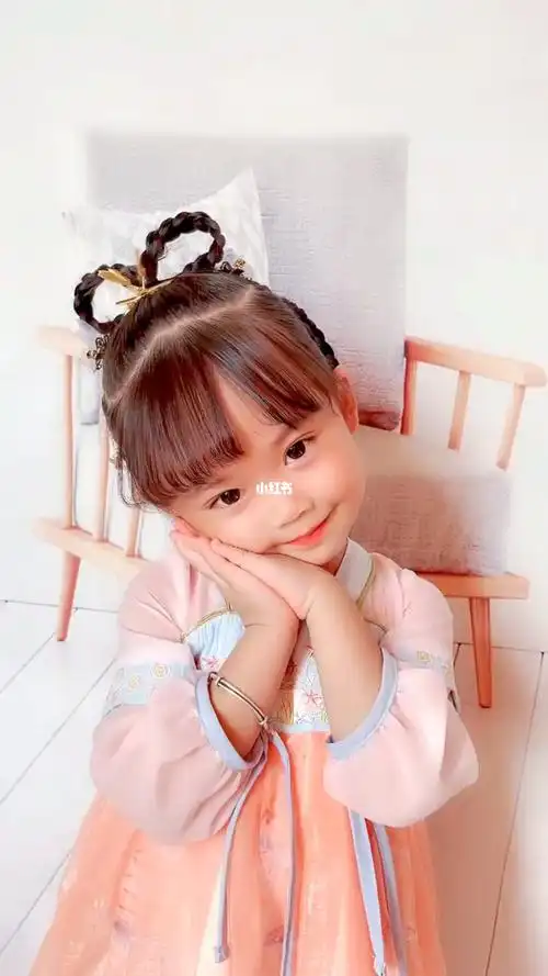 准备到中秋节了,你们要的儿童版常娥发型来啦!