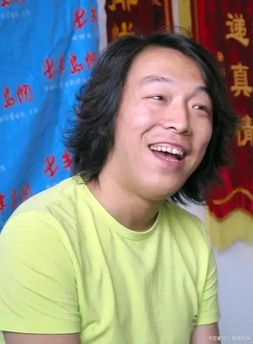 黄渤,中国内地知名演员,导演,编剧,歌手,主持人,被誉为"全能艺人".