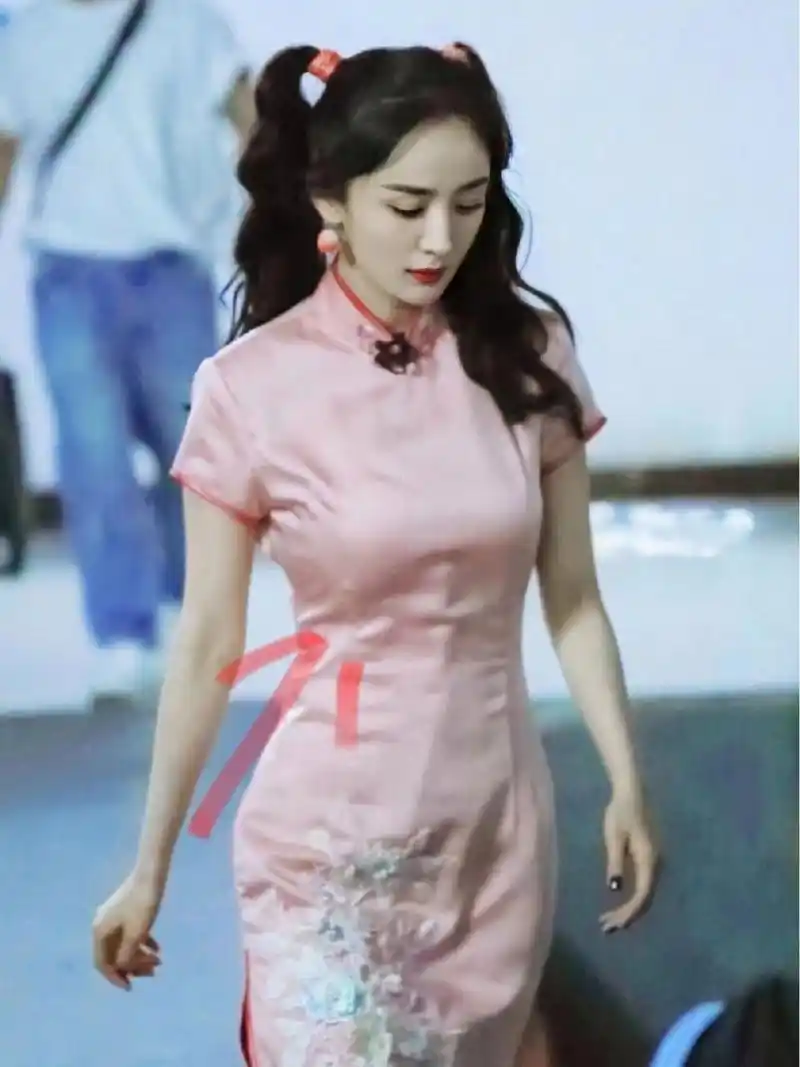 不会只有我喜欢杨幂这种胸93型吧 这就是我梦中的老婆啊!