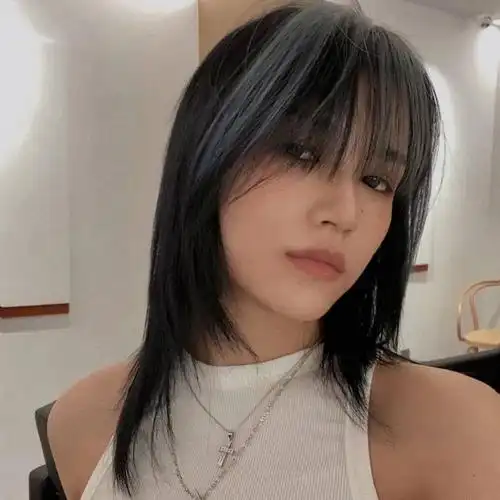 最后欣赏一组高级奶奶灰发色不要怪小哈没告诉你~这组不要轻易尝试哦