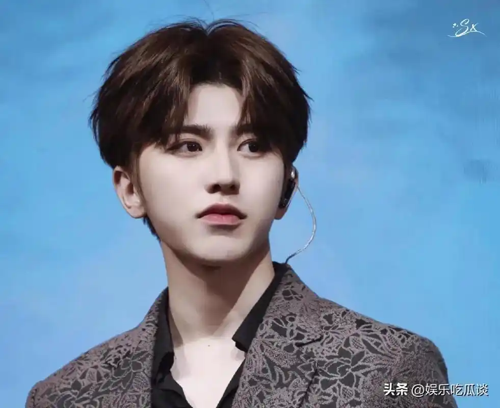 有认证为"蔡徐坤事件知情人"的网友在社交平台上爆料称,2021年蔡徐坤