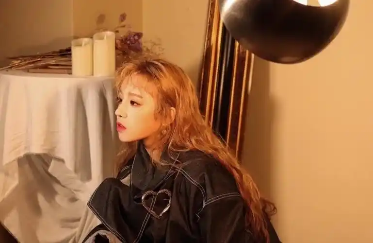 (g)i-dle #宋雨琦 #杂志封面 #净化眼球 #背景 #壁纸 #头像 #锁屏