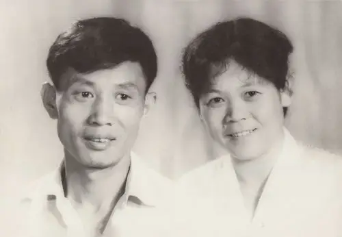 不忘父母恩,牢记父母情.