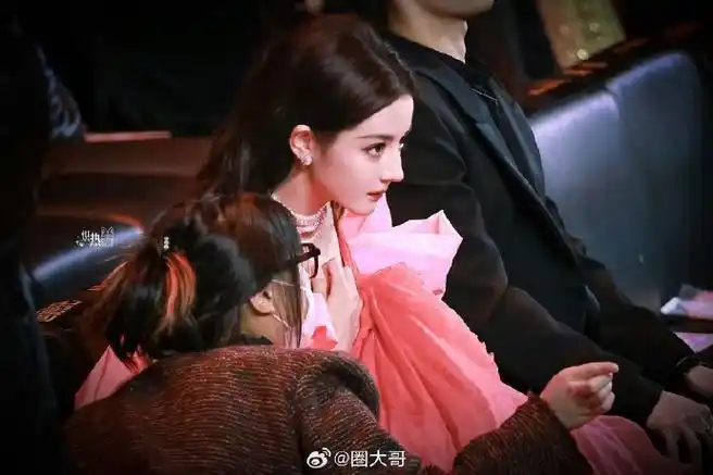 迪丽热巴金世佳利剑玫瑰即将播出##迪丽热巴金世佳利剑玫瑰将播出