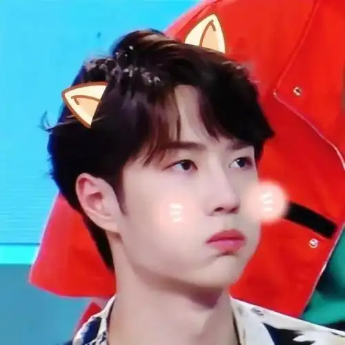 王一博:我是酷盖,是你们不懂!奶盖照片合集!可爱一博在线营业