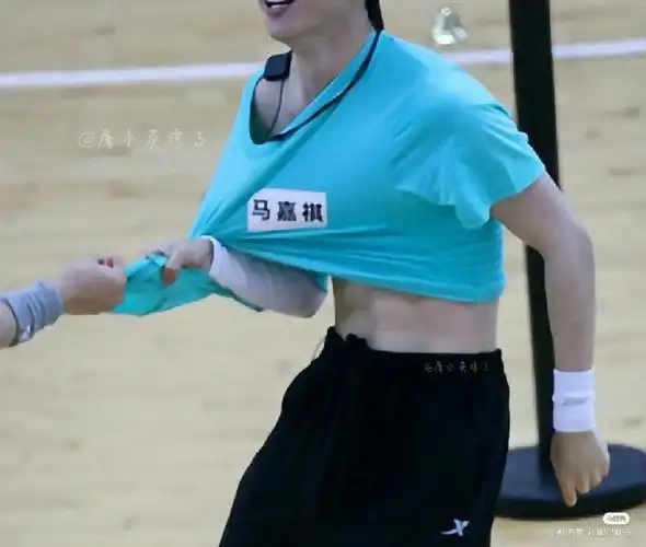 马嘉祺  #腹肌男神