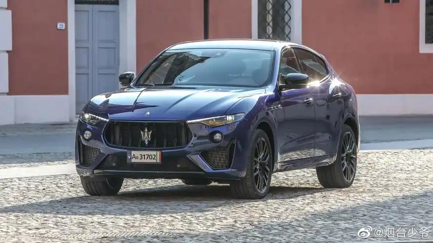 玛莎拉蒂levantetrofeo粪叉的外表下藏着一颗跃马的心脏