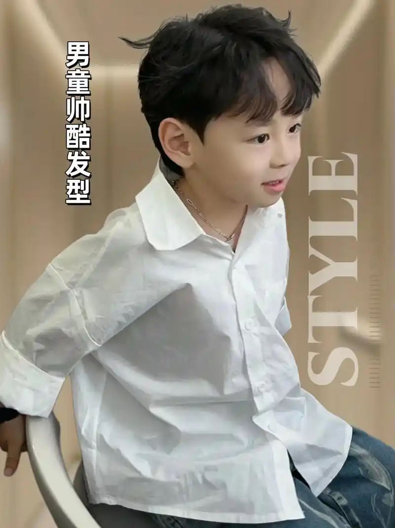 天气热起来啦,男孩们也可以阳光帅气哦!分享几款适合夏天的短发发型