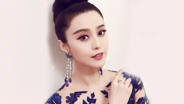 范爷丸子头自带女王气场 婉约熟女风抚媚尽显