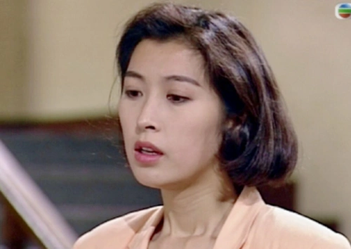 郭蔼明颜值被低估了,年轻时完全不输蔡少芬,古装现代装都很惊艳