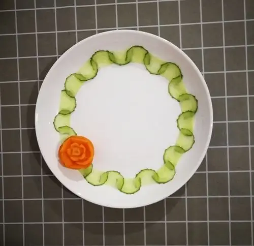 兰玫做的胡萝卜花盘饰拼盘摆盘有步骤