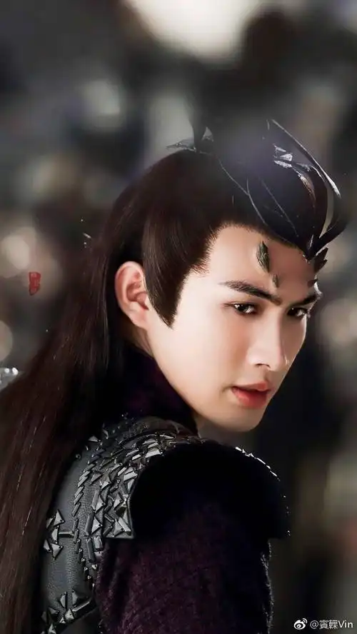 收集张彬彬的古装剧照请大家果断出手帅晕我吧