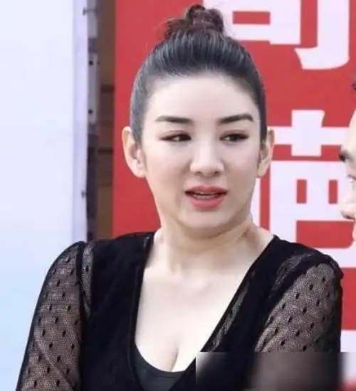 微胖界最著名的女明星当属范冰冰了,早在某次接受采访时,范冰冰就说