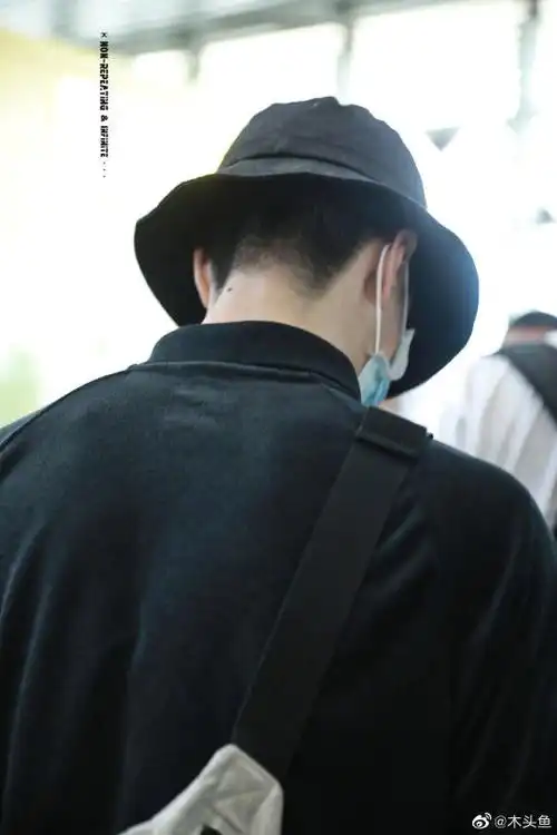 王一博合集太平洋宽肩背影