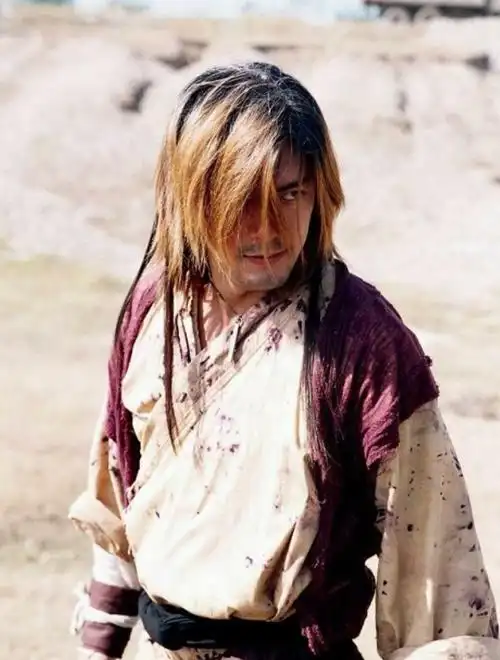 孤立山巅独寂寞,情义无双燕南天--《绝代双骄》燕南天