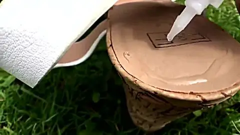 ben的整人计划,哥哥用 胶水恶搞弟弟穿 高跟鞋,笑屎