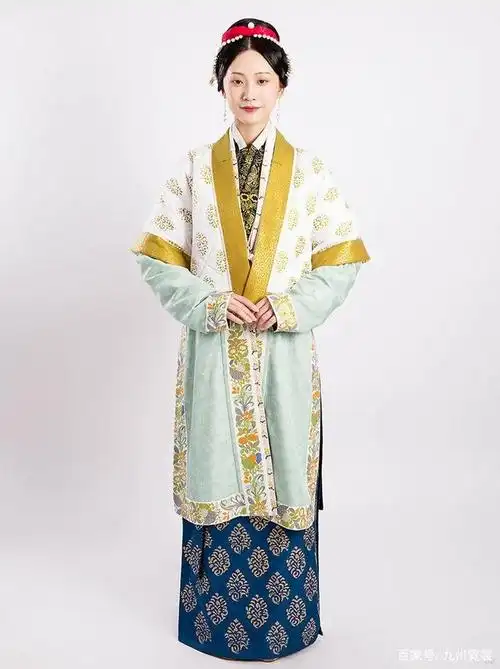 宋朝人审美到底有多绝,看看这些宋制汉服,风格端庄又优雅