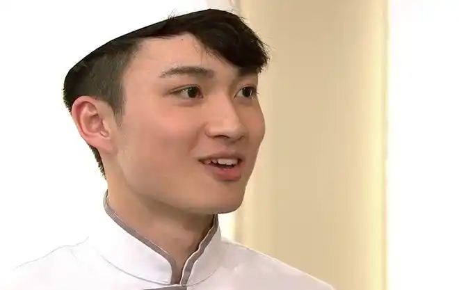 播映完毕后,周嘉洛遇上了他人生中最为关键的角色,那就是"金城安"