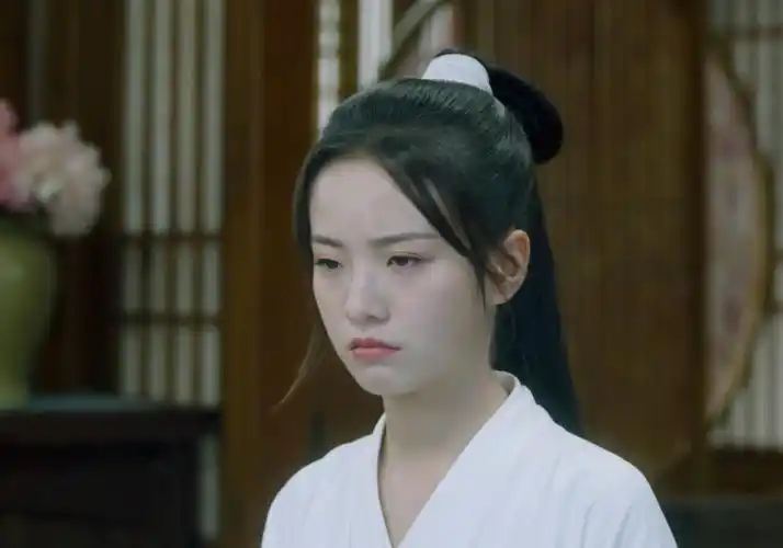 李庚希并不适合姜泥一角,她的表演经验也需要再经历一些配角作品进行