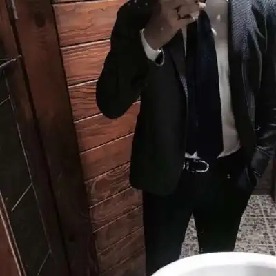 软锦:"正装/西装/男生超man/成熟/部位头像"