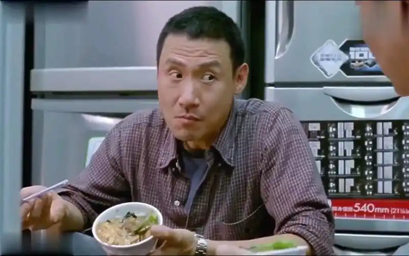 张学友米饭配家常菜成龙大口吃面配鲤鱼看的我口水直流