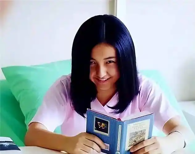 5岁北漂,8岁获奖,如今一战封神,她的经历,堪称传奇_张子枫_唐山_妈妈