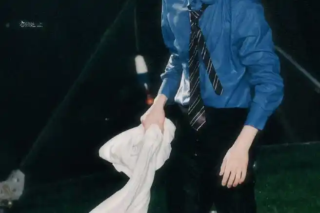 朱志鑫被cue八块腹肌##tf家族直播