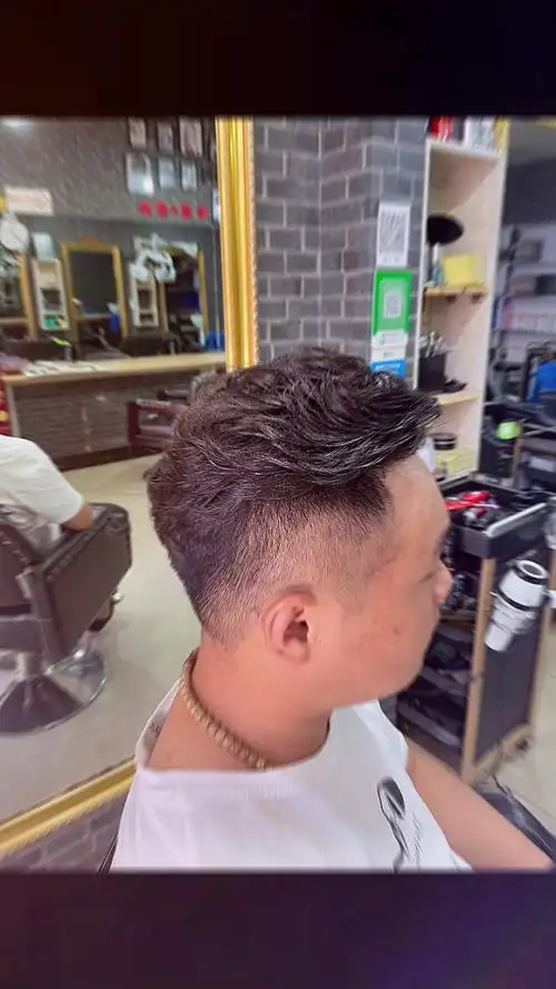 男士发型97纹理烫侧背